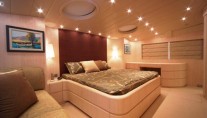 CALMA III - The VIP Cabin